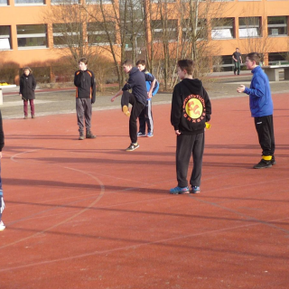 fuball-5 Montessori-Schulzentrum Leipzig - Neuigkeiten - Fußballer klagen nicht über Kälte